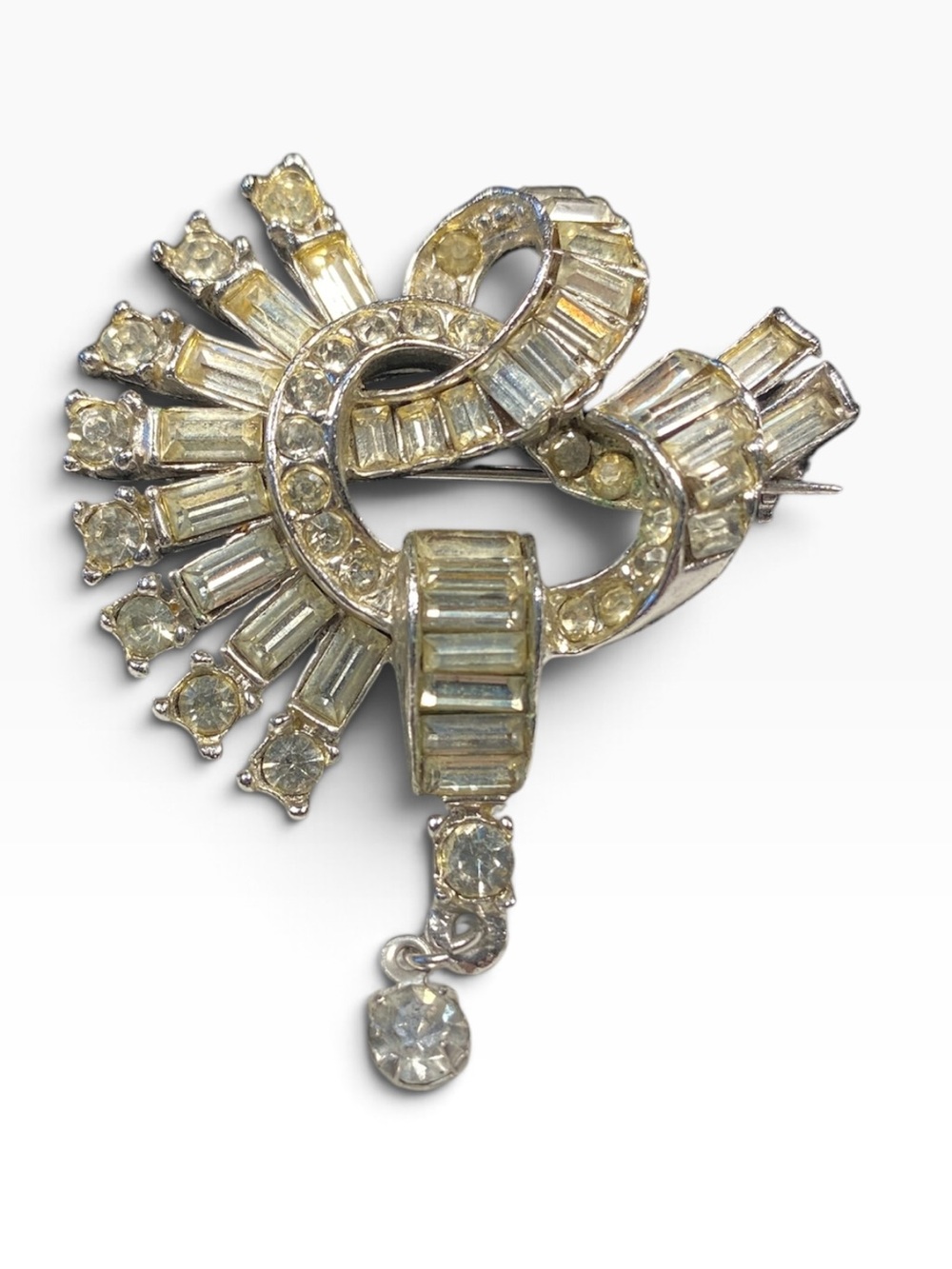 Beautiful Vintage Reinad Ribbon Brooch